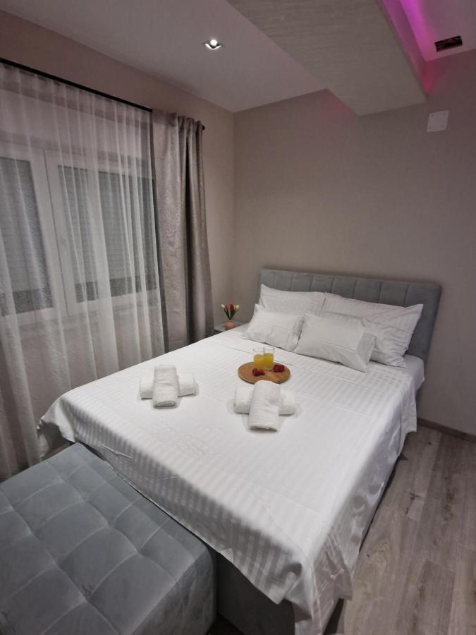 Luxury Apartman Imperio 希贝尼克 外观 照片