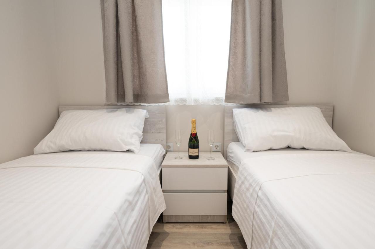 Luxury Apartman Imperio 希贝尼克 外观 照片
