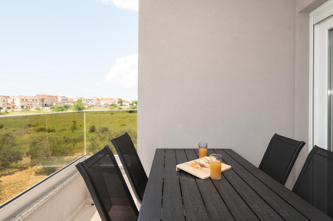 Luxury Apartman Imperio 希贝尼克 外观 照片