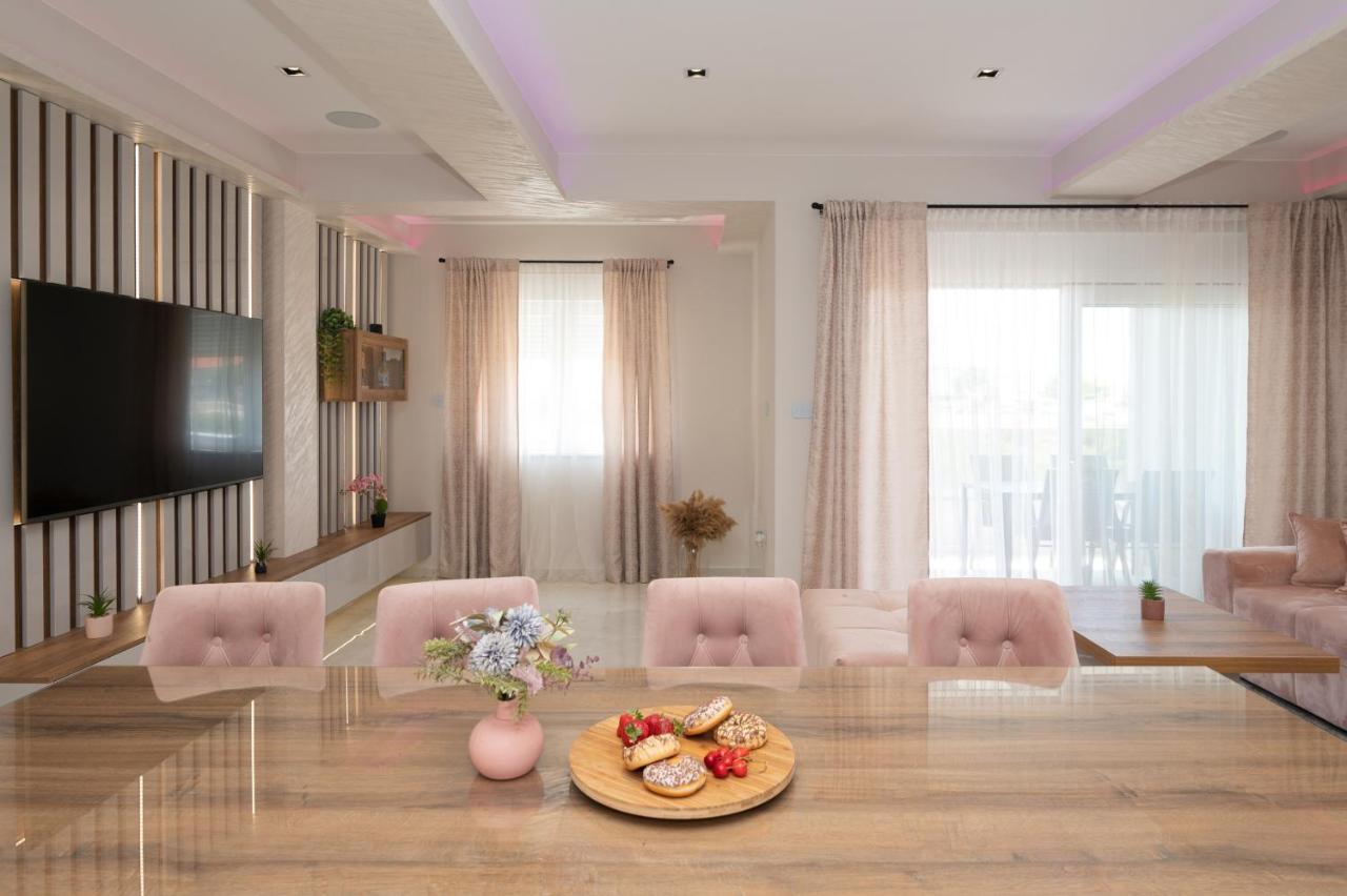 Luxury Apartman Imperio 希贝尼克 外观 照片