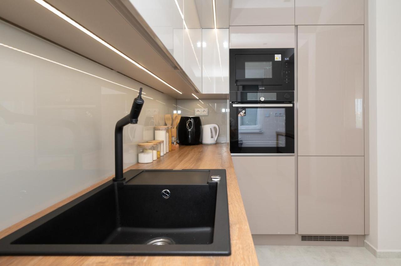 Luxury Apartman Imperio 希贝尼克 外观 照片