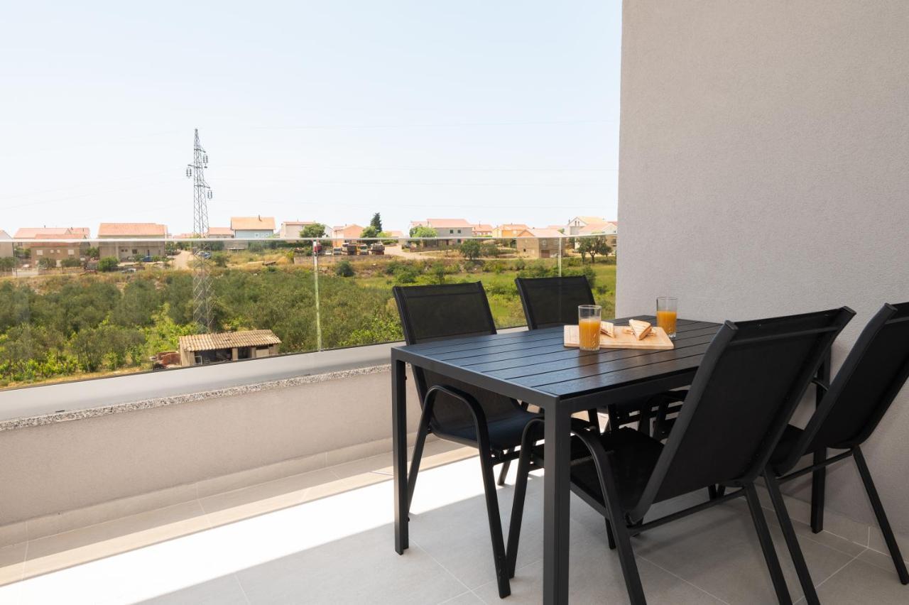 Luxury Apartman Imperio 希贝尼克 外观 照片